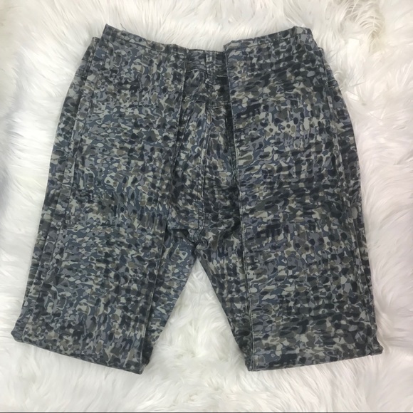 CAbi Modern Camo Skinny Jeggings - Picture 4 of 7